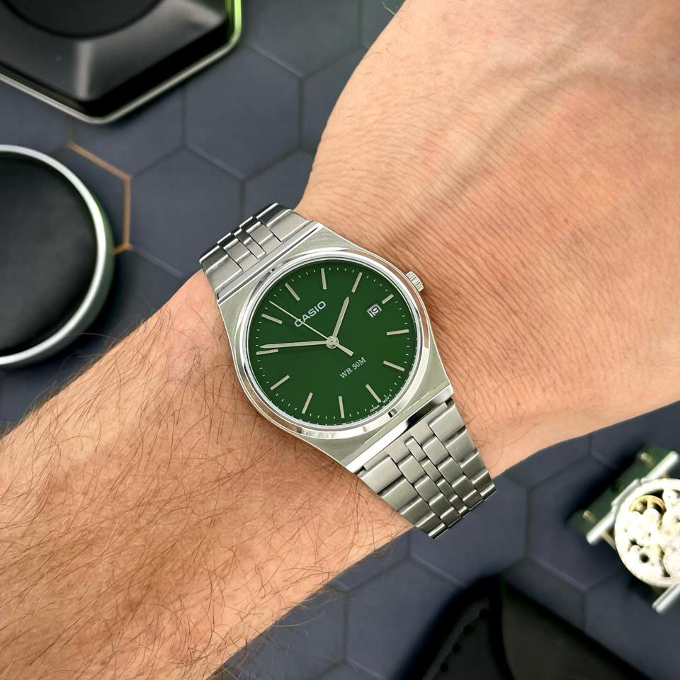 CASIO MTP-B145D-3A - ремінець та застібка