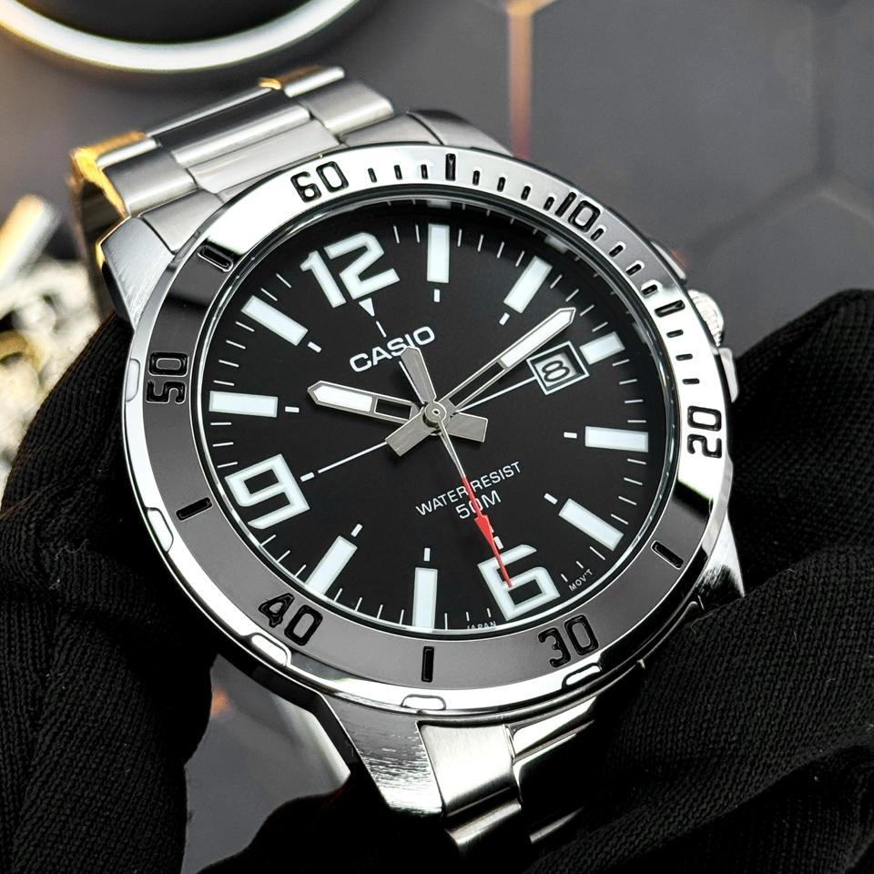 Casio MTP-VD01D-1B - ремінець та застібка